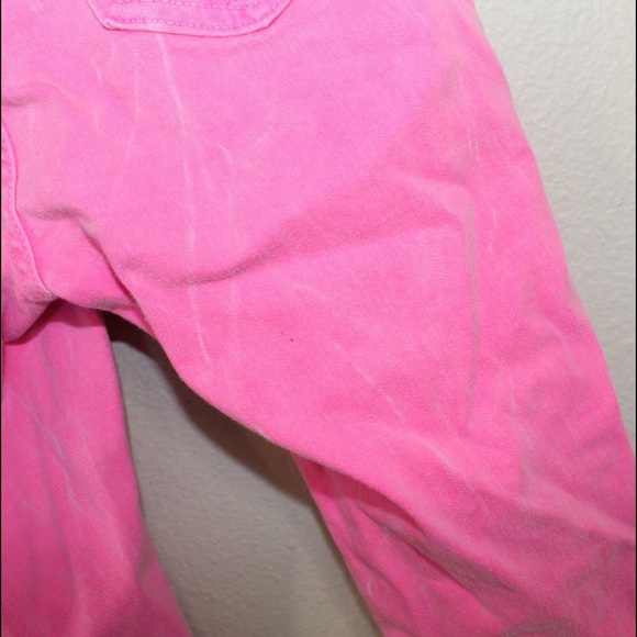 Fashion Nova Bright Pink HighRise Raw Hem Distressed Bermuda Shorts — Size 5 - Picture 6 of 9